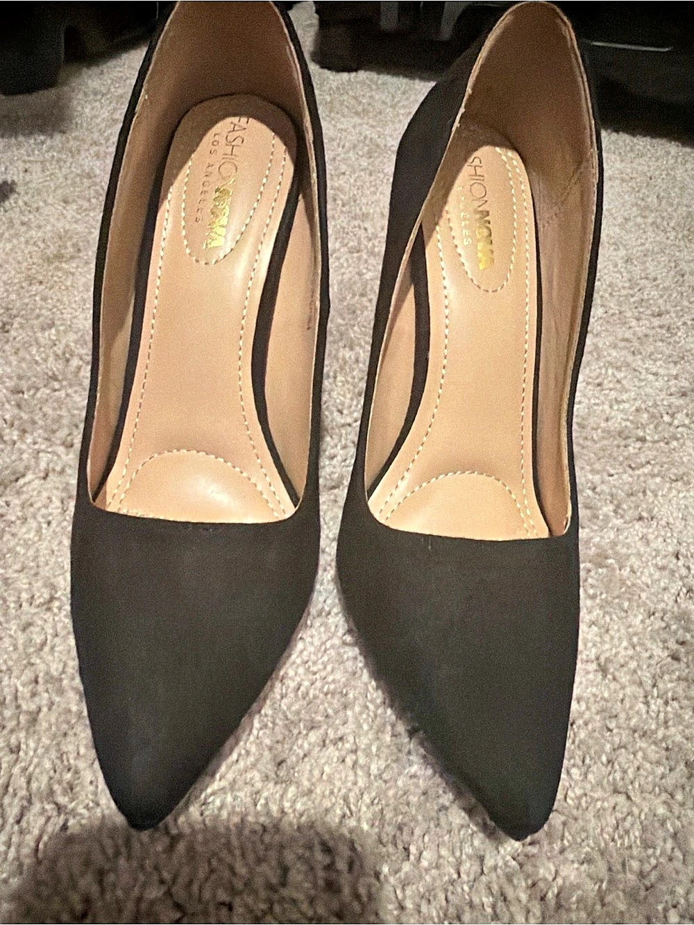Pointed Toe Heels in Black US 8 Like New